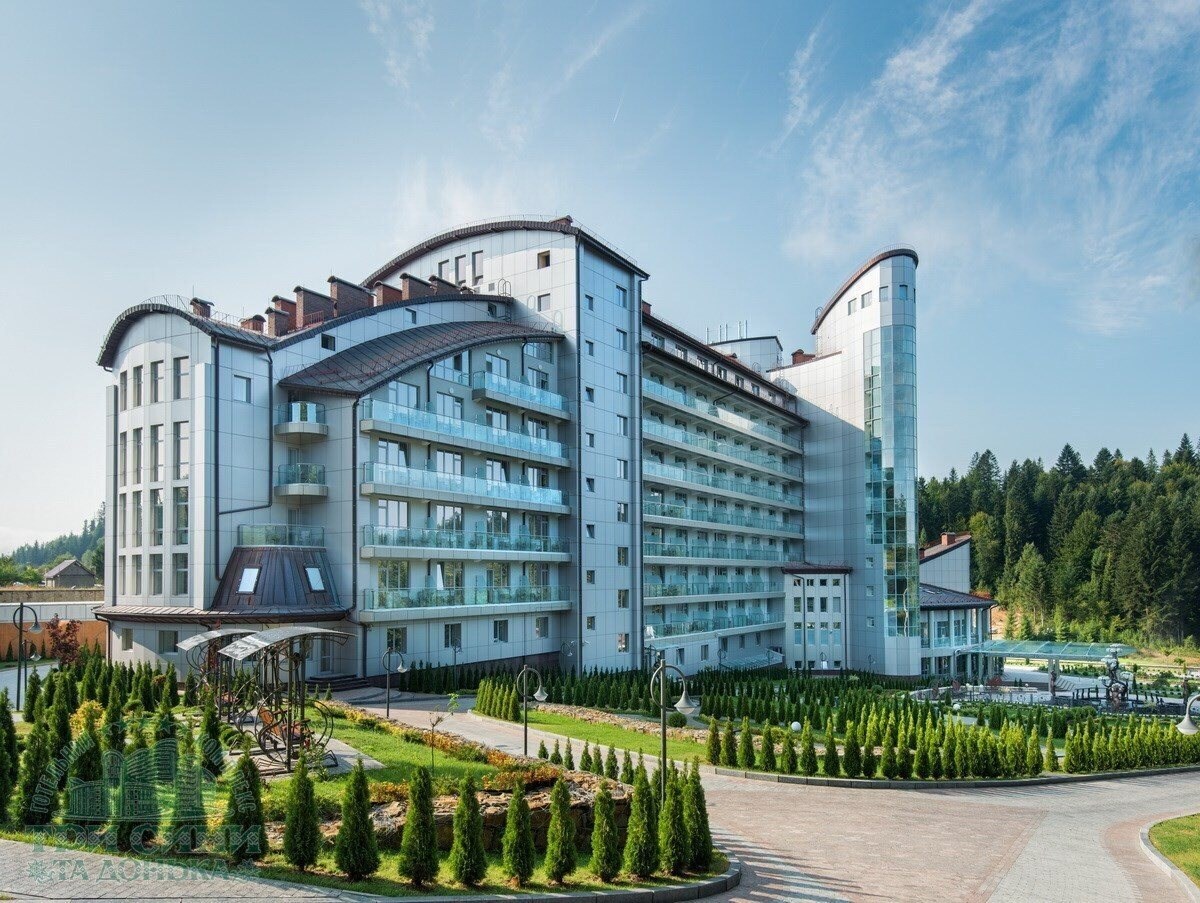 Hotel Три Сини та Донька 4*